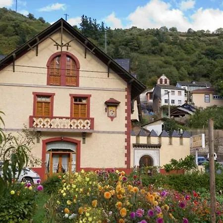 Hotel Restaurante La Casilla Cangas De Narcea