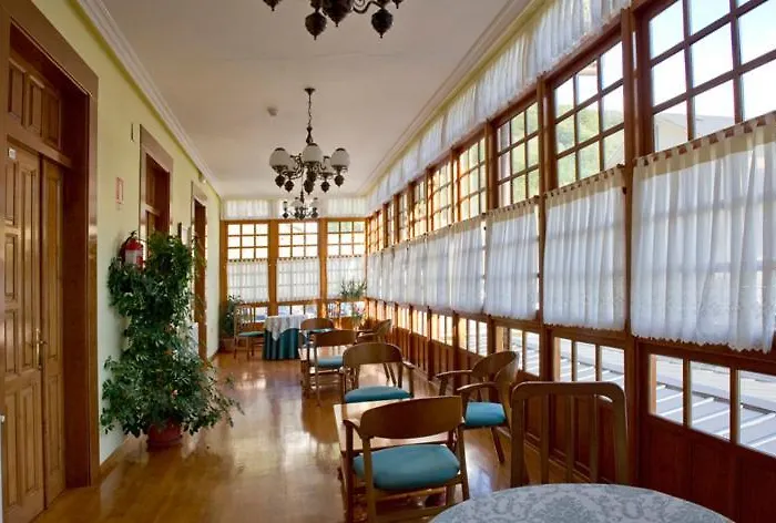 Restaurante La Casilla Hotel 2*